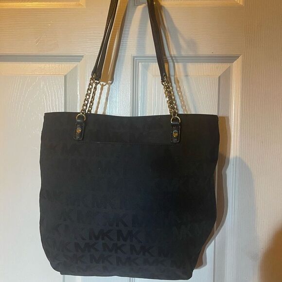 Michael Kors Black Fabric Signature Monogram medium tote gold tone chain straps - Picture 2 of 16